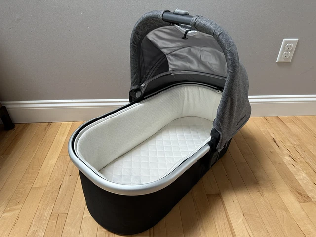 UPPAbaby Vista V2 Bassinet Gregory Jordan Silver Grey