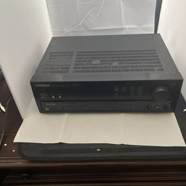 Pioneer VSX-405  4 Channel Audio/Video Stereo Receiver 200w Tested For Power On