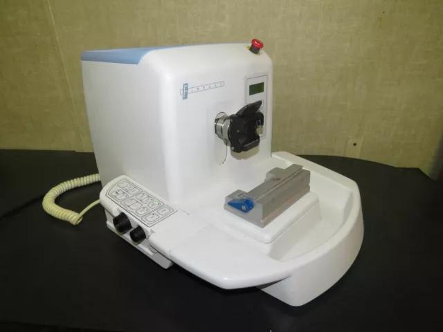 Thermo Shandon Finesse ME Laboratory benchtop microtome w/ Hand Controller