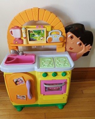 FISHER PRICE DORA the Explorer: Sizzling Surprises Talking Kitchen $399.99 - PicClick