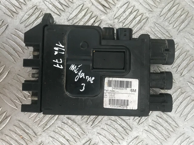 Boîtier De Fusible D'occasion Pour Renault Grand Scénic III Phase I 1.5 DCI 105CV - Pièce Origine
