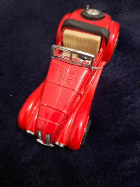 Classic Collection Red vintage 1938 sports Convertible Die Cast Metal in Box vgc