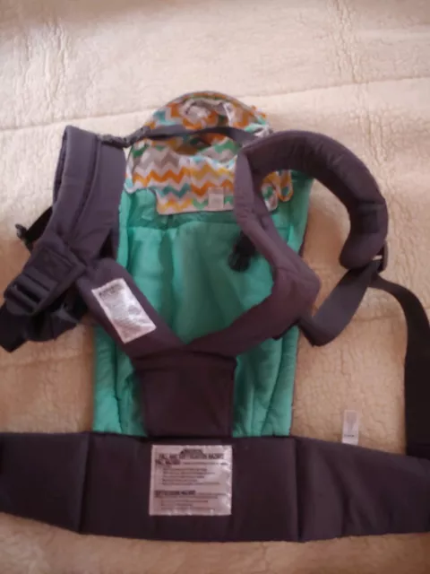 Porte-sweat à capuche ergonomique Infantino Cuddle Up - Gris 3