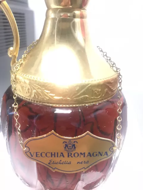Rara Bottiglia Vecchia Romagna Etichetta Nera Anfora Placcata Oro 24 Kt 2