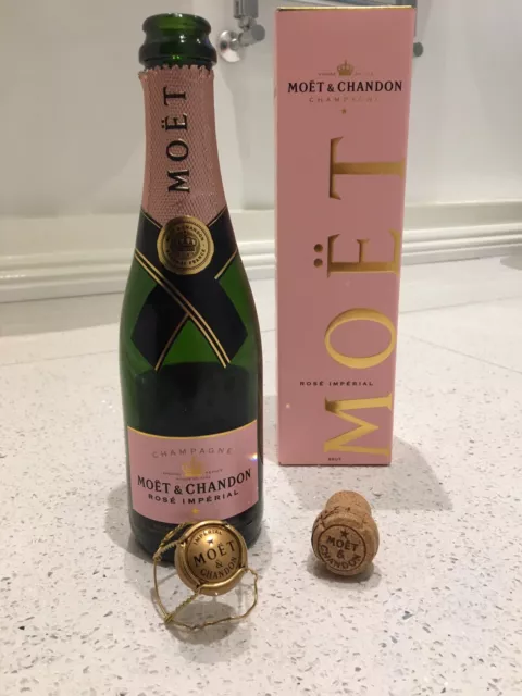 Moët & Chandon - LVMH  Moet chandon, Champagne, Rosé wine bottle