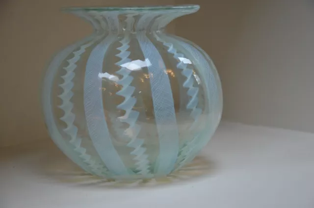 VASE BOULE EN VERRE FILAGRANE VENISE MURANO BAROVIER VENINI TOSO vers 1950