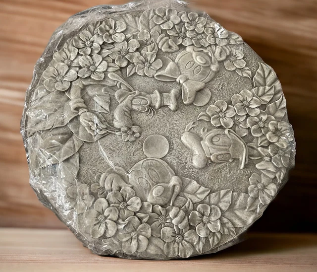 VINTAGE WALT DISNEY Attractions Mickey Garden Stepping Stone Minnie