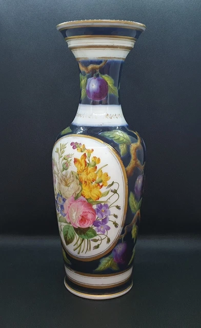 Vase en porcelaine peinte Napoléon III Valentine Saint-Gaudens Décor de prunier