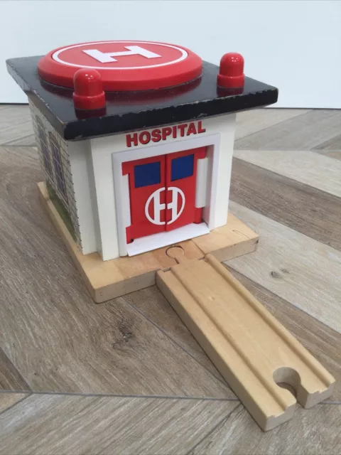 Thomas & Friends Wooden Railway HOSPITAL HELICOPTER RESCUE Wooden Train Track