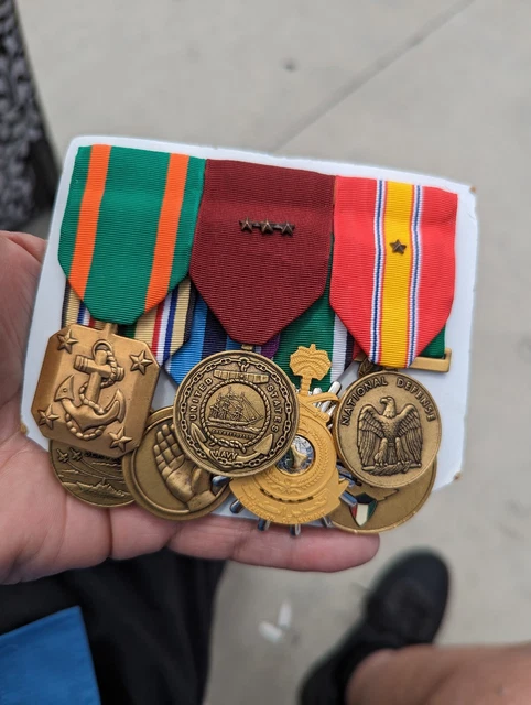 U.S. Navy Large Military Dress Medals DESERT STORM U.S. Navy Large Military Dress Medals DESERT STORM