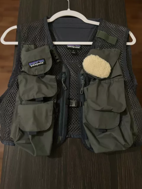 PATAGONIA VINTAGE 90'S Fly Fishing Vest Mens Green Mesh Zip Pockets M/L  $79.99 - PicClick