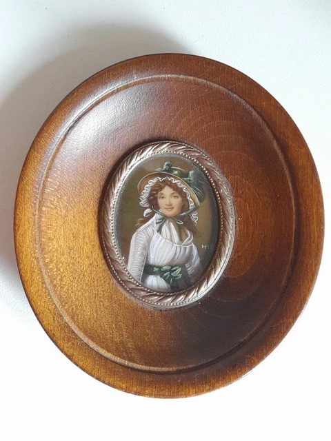 Portrait Miniature Signé HIL peint à la Main 9x8cm