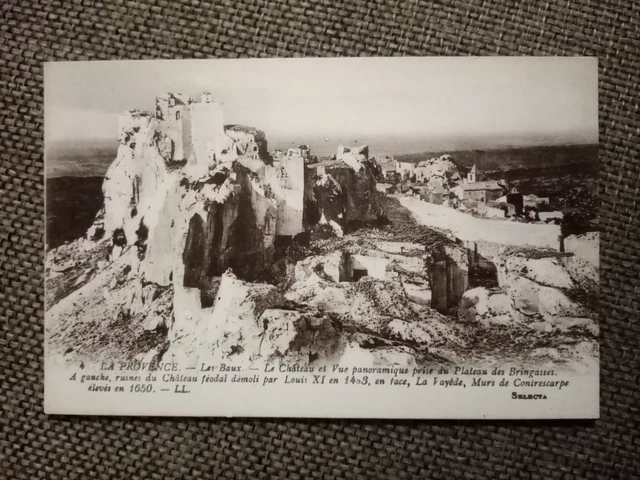 Cpa Les Baux Le Château Et Panoramic View