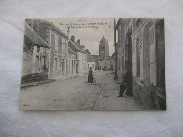 Cpa Back Green Oise 60 Surroundings De Compiegne Grand Fresnoy Rue De La Poste Eglise