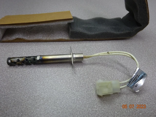 Norton 601 Gas Furnace Hot Surface Ignitor, 44744-002 G, preowned