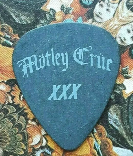 MOTLEY CRUE Nikki Sixx XXX Tour black guitar pick