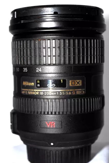Nikon DX AF-S Nikkor 18-200mm f3.5-5.6 G ED VR SWM IF Aspherical lens. NEAR MINT