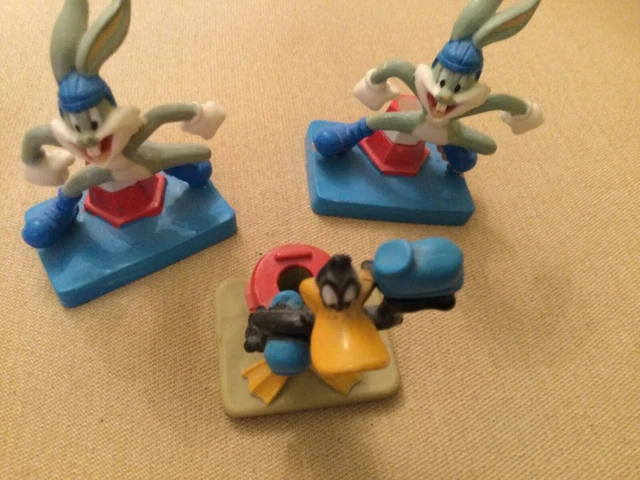 DAFFY DUCK Bugs Bunny Figures UK Toy 2002 Warner Brothers Looney daffy-duck-bugs-bunny-figures-uk-toy-2002-warner-brothers-looney