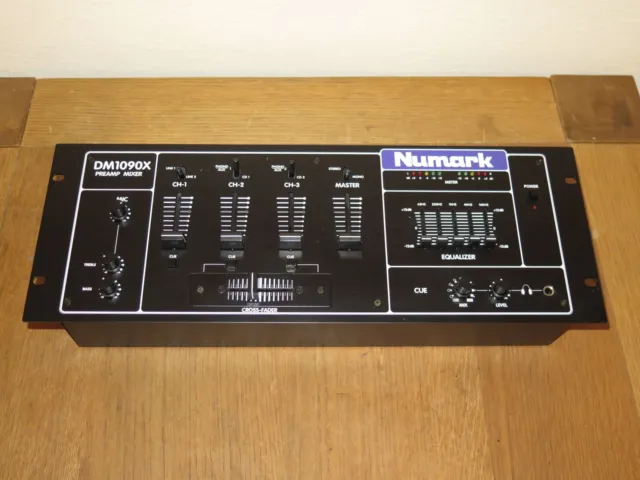 Numark DM1090X rack-mountable 2-channel DJ mixer / PERFECT-LIMITED USE