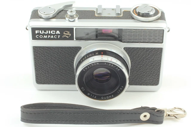 fujica compact S READ FOR PARTS ] Fujica Compact S 35mm Film