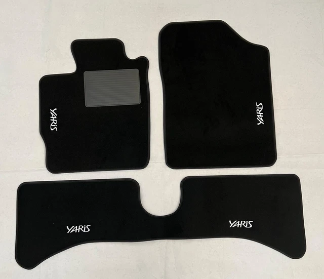 Tappetini Auto Toyota Yaris III Hybrid 2011-2020 - Moquette Antiscivolo, Battitacco Gomma