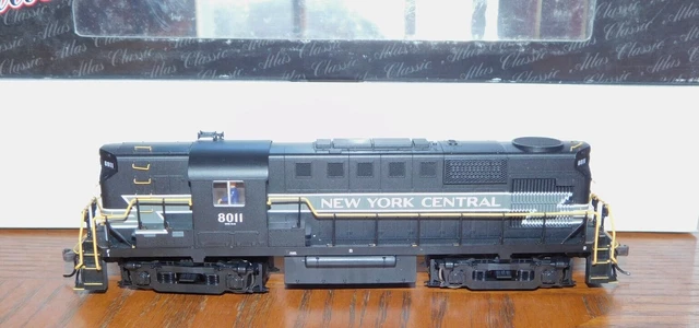 Atlas Classic HO #8777 NYC Alco RS-11 Diesel Locomotive #8011