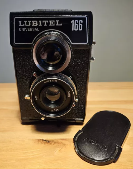 Lubitel 166 Universal Twin Lens Reflex (TLR) medium format film camera, working