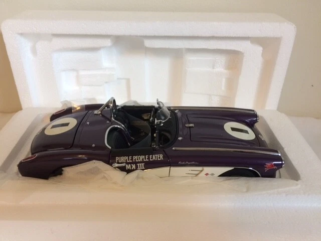 DANBURY MINT 1:24 1959 Corvette Purple People Eater $202.49