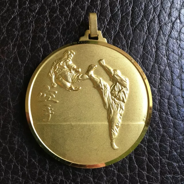 Small Martial Arts Medals Gold Taekwondo/ Karate High quality