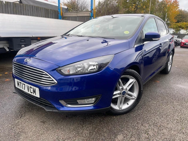 2017 Ford Focus 1.0 EcoBoost 125 Titanium 5dr HATCHBACK Petrol Manual