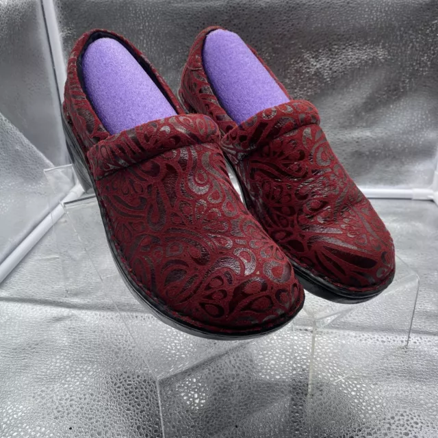 BOC BORN Margaret Clogs 13084 Red -  Slip On Comfort Women’s US 8 EU 39 - 081-2A