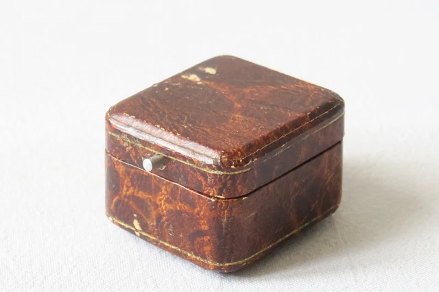 Ancien écrin à Bijoux - Pour Bague, Pendentif, Broche - Vintage