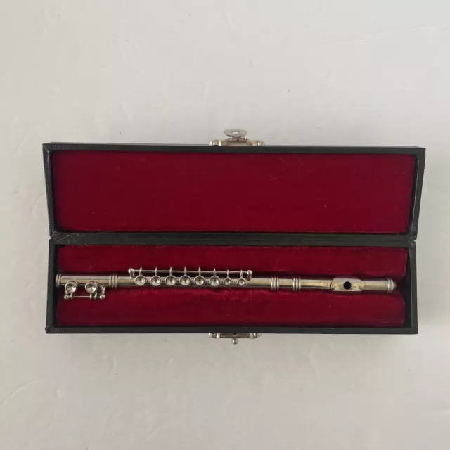 AMERICAN GIRL DOLL Flute Instrument RETIRED w/ Red Velvet lined Black Case