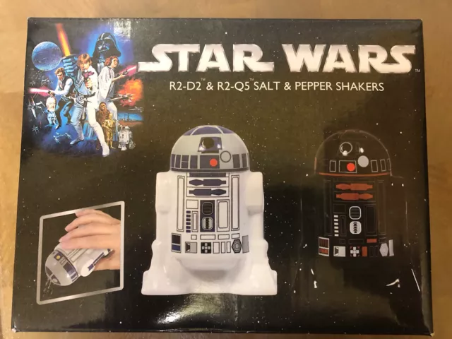 Star Wars R2-D2 / R2-Q5 Salt & Pepper Shakers Jedi  Mandalorian Droid Lucasfilm