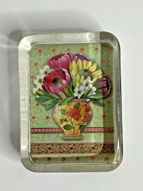 Acrylic Flowers Vase Paperweight Playing Card 1 Pound Great Condition