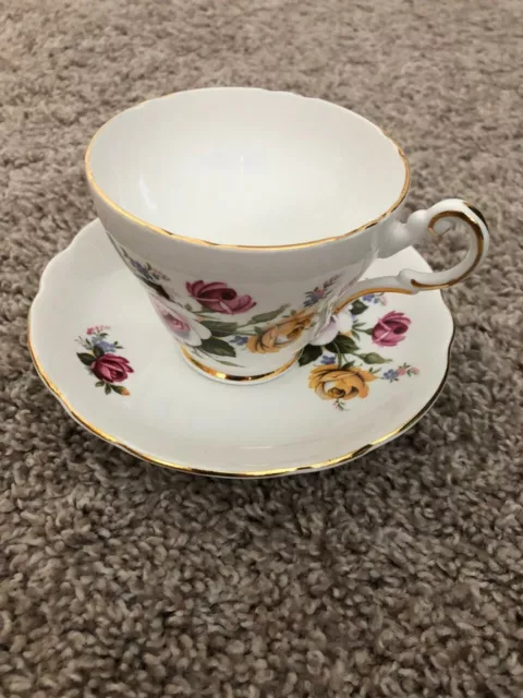 REGENCY English Bone China Cup & Saucer, England, w/Gold Trim & lovely flowers