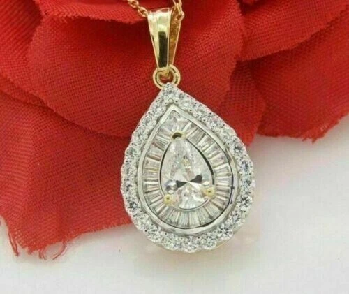Pendentif en forme de goutte de diamant créé par un laboratoire de taille...