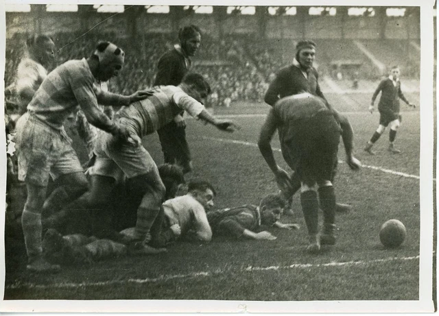 Photo Vintage Match De Rugby - Tirage Argentique 12x17 Cm - Circa 1960