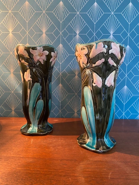 Vases Wabi Sabi signés / jarre / cruche en céramique rose anciennes