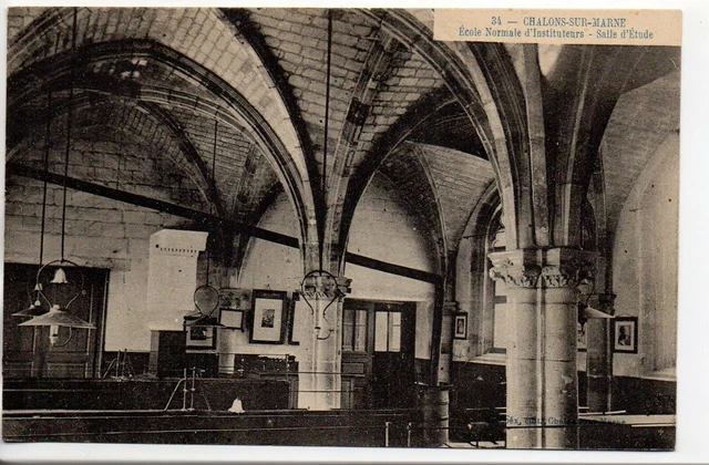 CHALONS SUR MARNE - Marne - CPA 51 - Enseignement Ecole normale d' Instituteurs