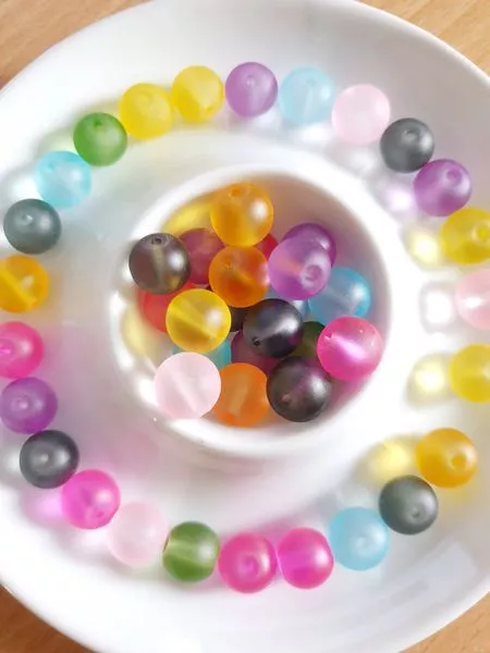 10 x Bunte Glasperlen zum Basteln/Schmuckherstellung ♥ Beads Gefrostet Ø 10mm