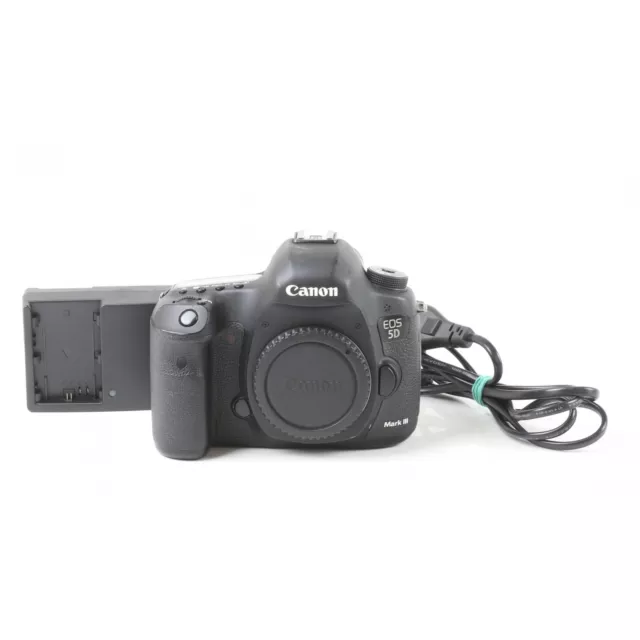 Canon EOS 5d Mark III + 154 k Déclenchements + Bon (246631)