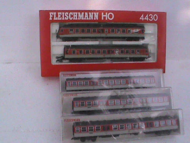 Voiture FLEISCHMANN - Restaurant SBB FFS CFF avec Panto - Ref 5131 jouef lima