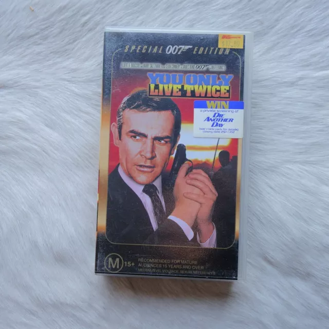 JAMES BOND VHS YOU ONLY LIVE TWICE VHS James Bond 007 Video Tape Sean ...