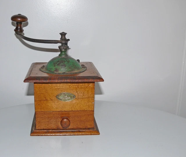 Lot de 5 jouets anciens à tracter en bois, années 1920 | Selency