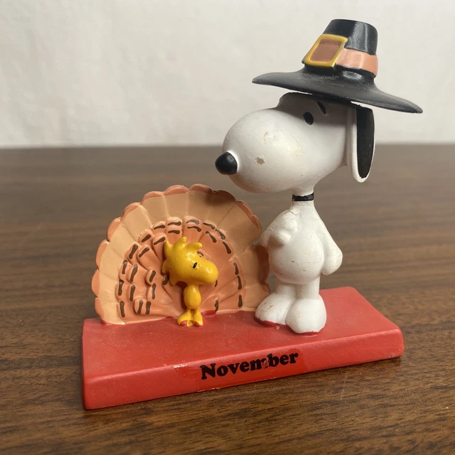 BRADFORD EXCHANGE SNOOPY Through Year Perpetual Calendar Peanuts