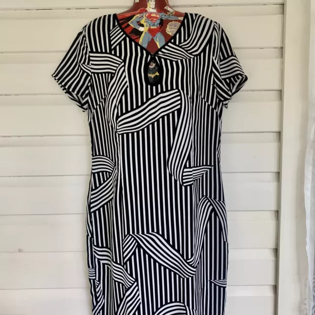 Barclay Street Dress Size 14 White Black Neck Detail Short Sleeve 3