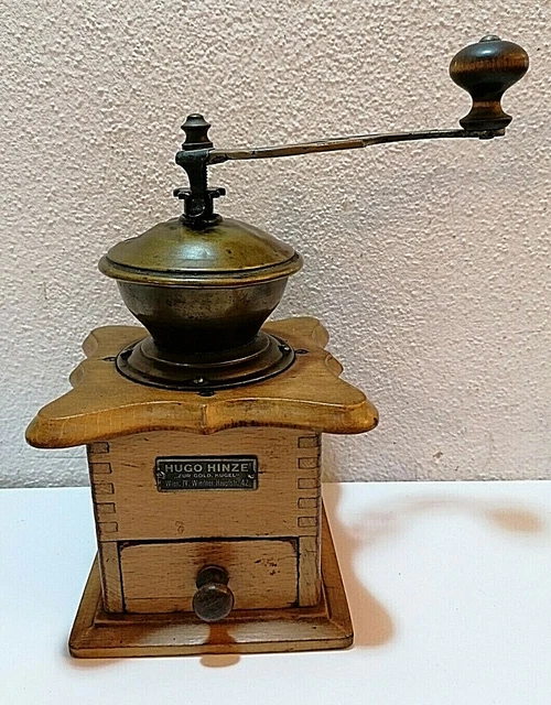 Seltene Alte Kaffeemühle Hugo Hinze Wien ``Zur Goldenen Kugel´´ Um 1910