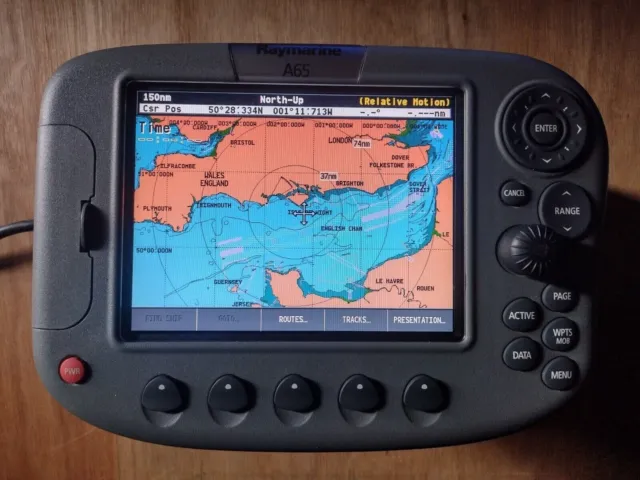 Raymarine A65 MFD Plotter E33022 Chart Plotter