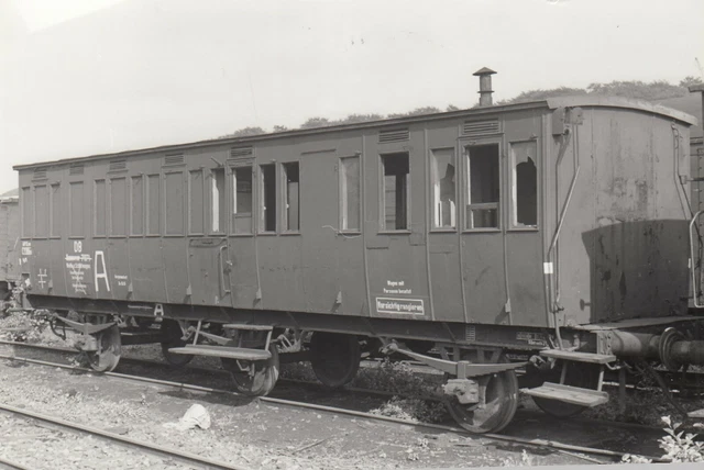 FOTO  Waggon DB Hannover 7071 Wohn- und Schlafwagen ca.14x19 (AGF145)